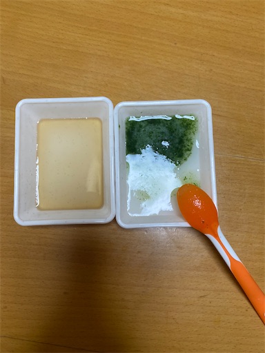 生後六ヶ月の10倍粥ほうれんそう麦茶